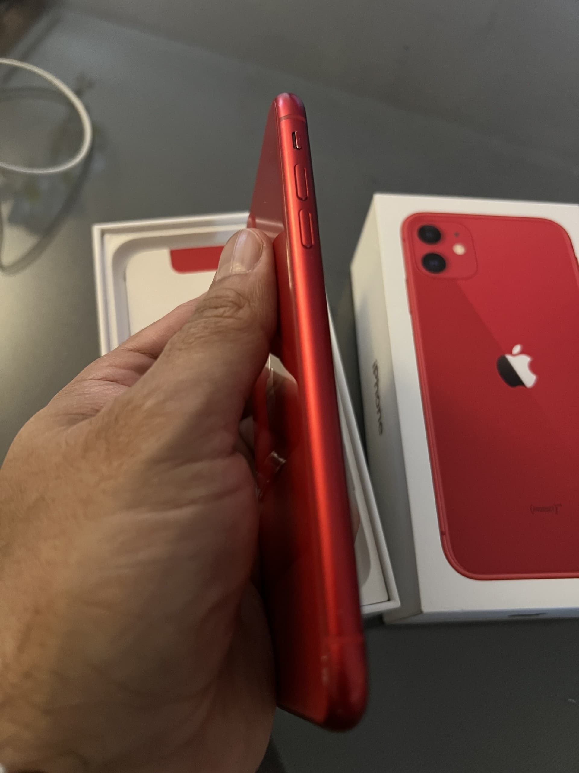 Apple iPhone 11 64GB Red