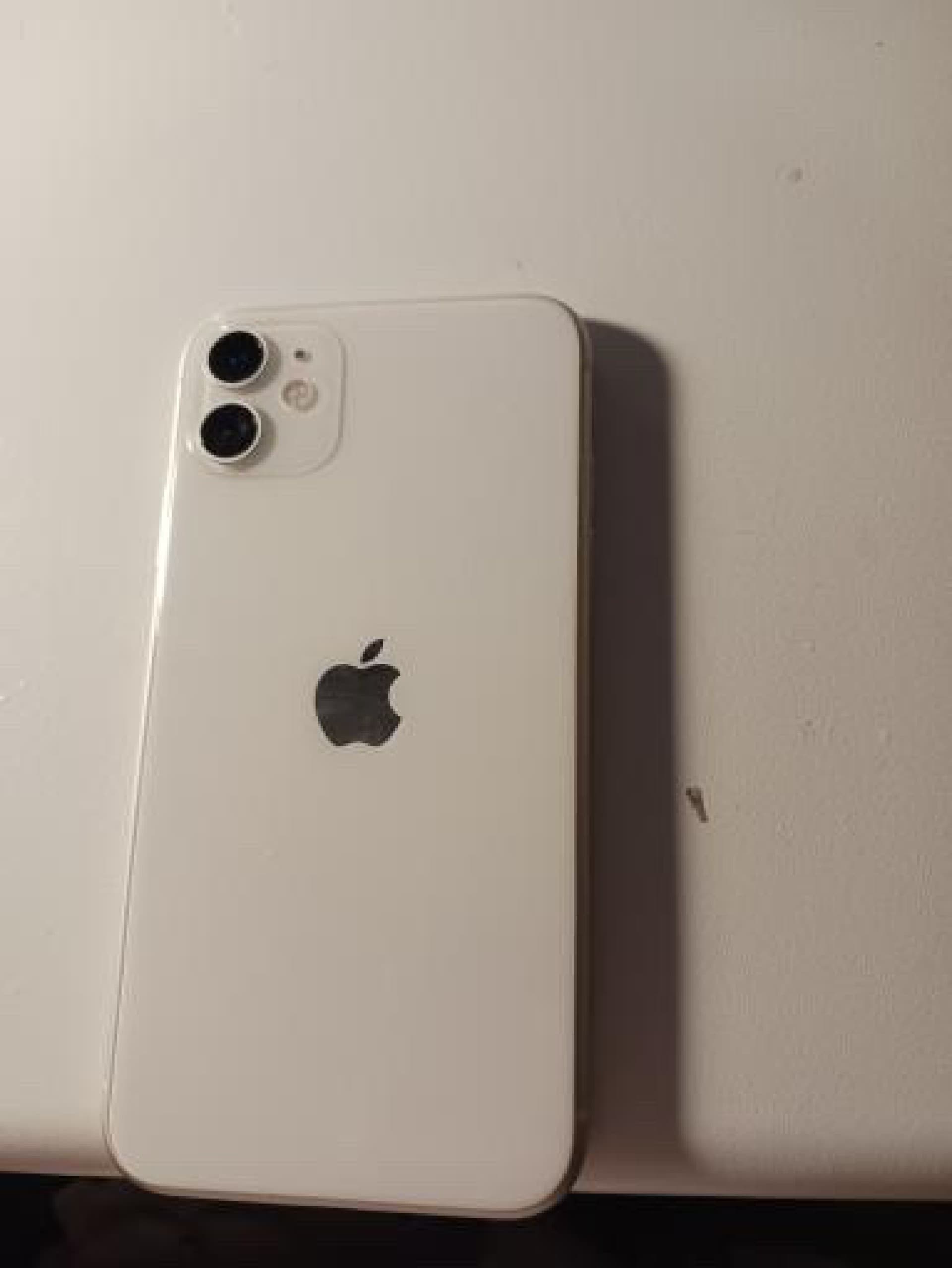 Apple iPhone 11 64GB White