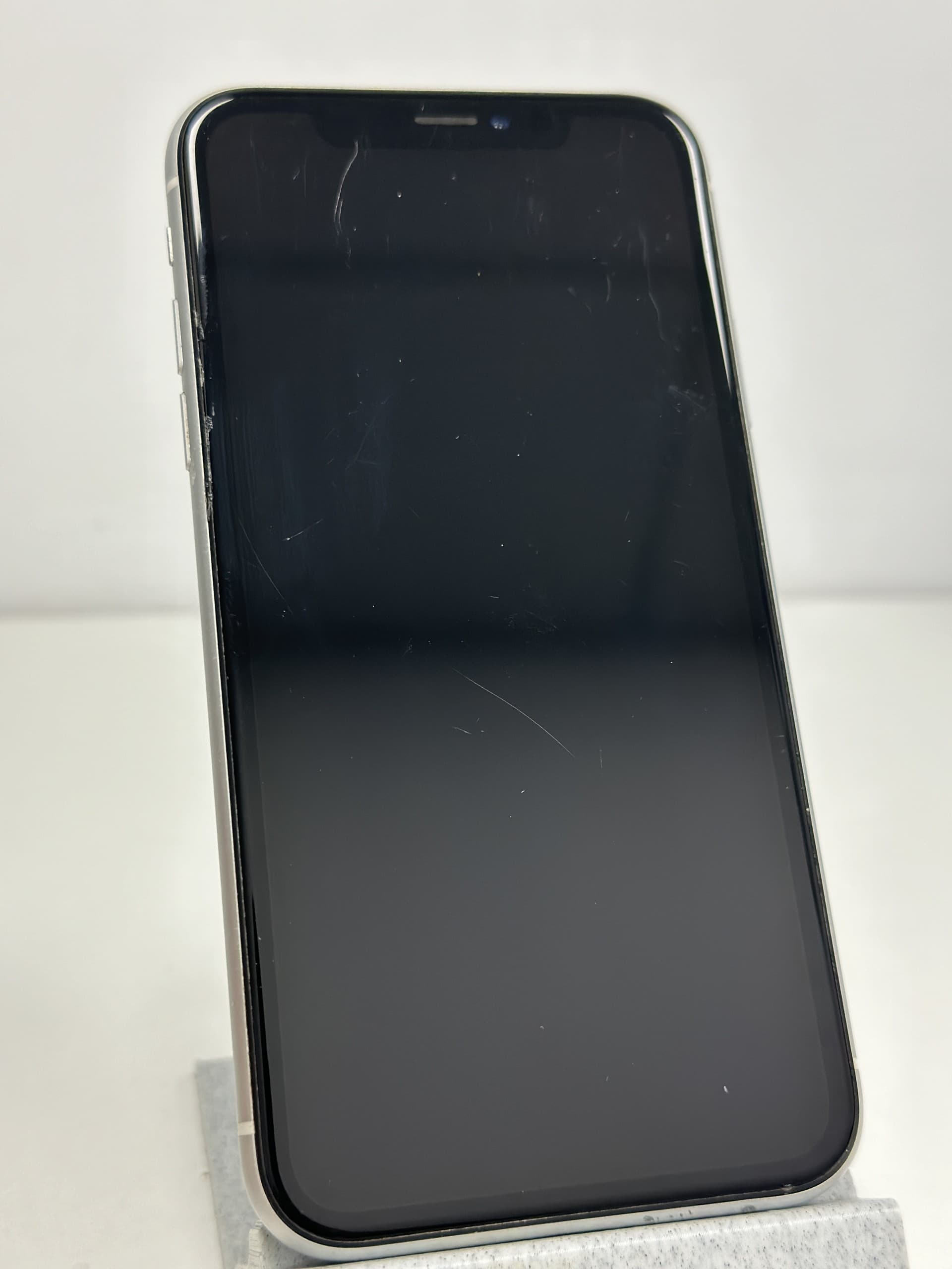 Apple iPhone XR 128GB White