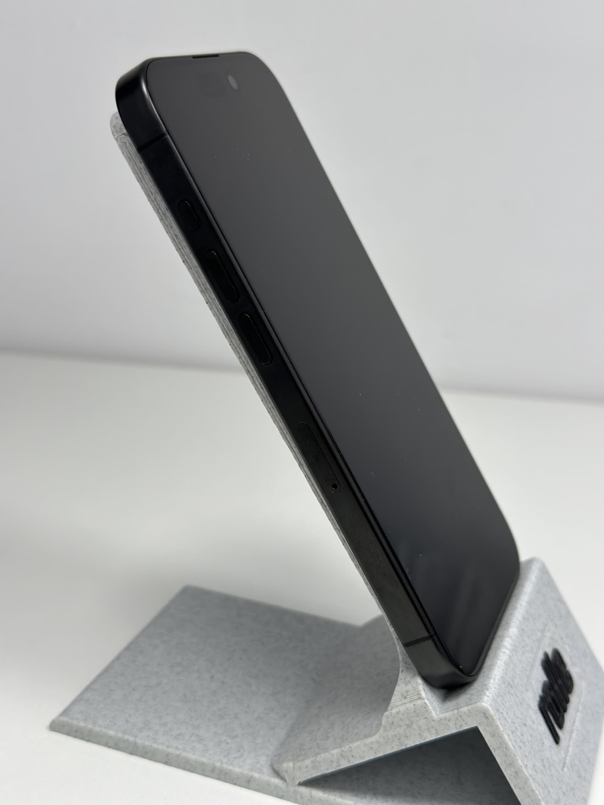 Apple iPhone 15 Pro 128GB Black Titanium