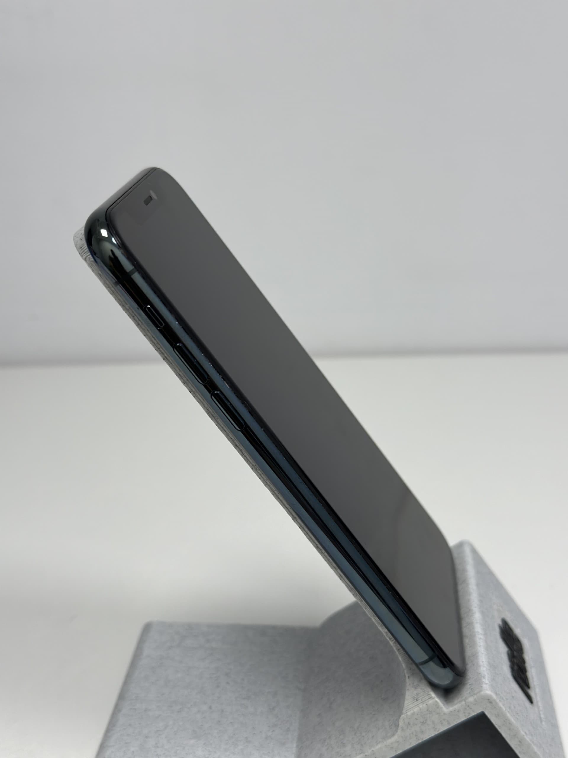Apple iPhone 11 Pro 64GB Matte Midnight Green