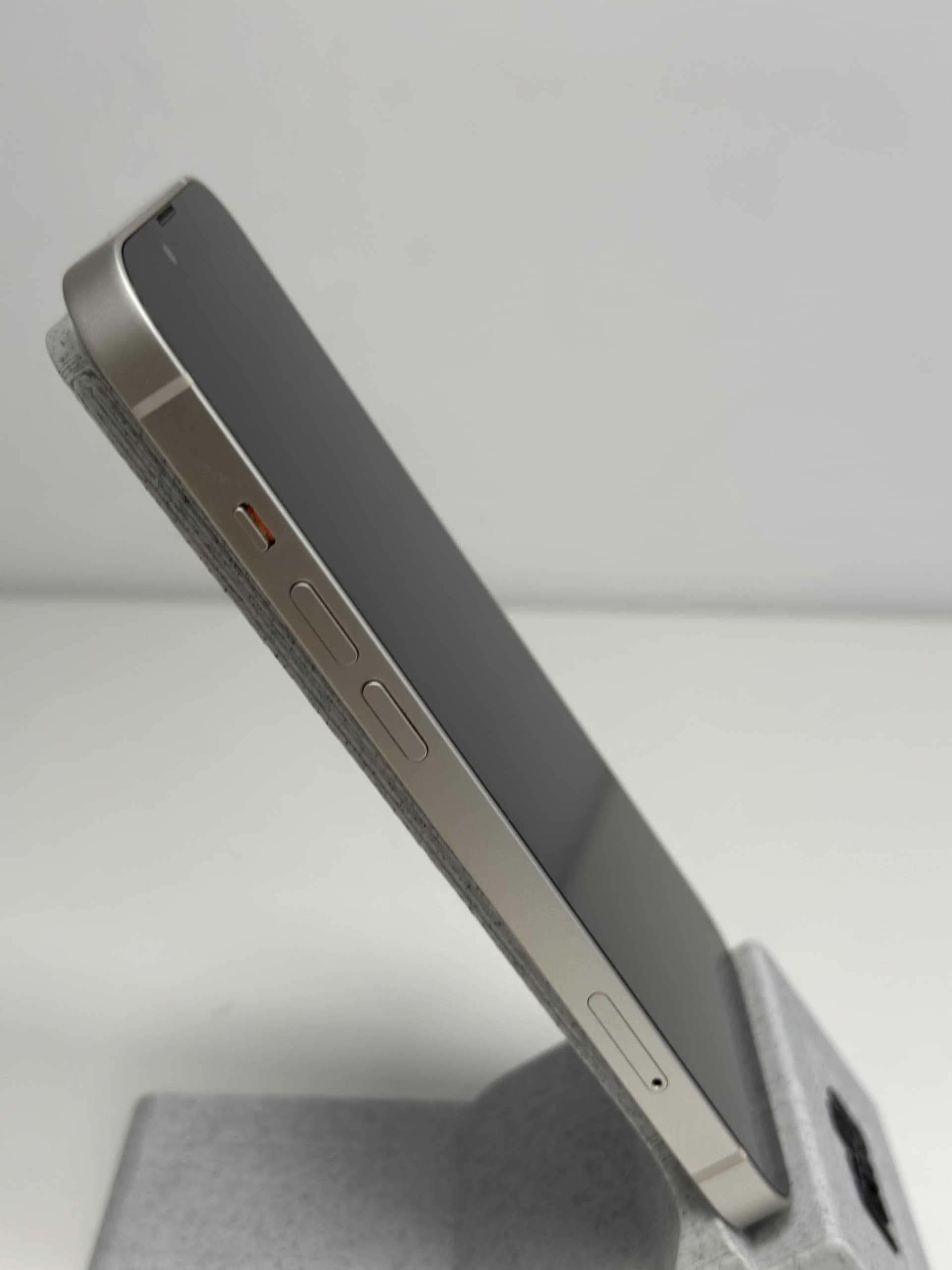 Apple iPhone 13 128GB Starlight