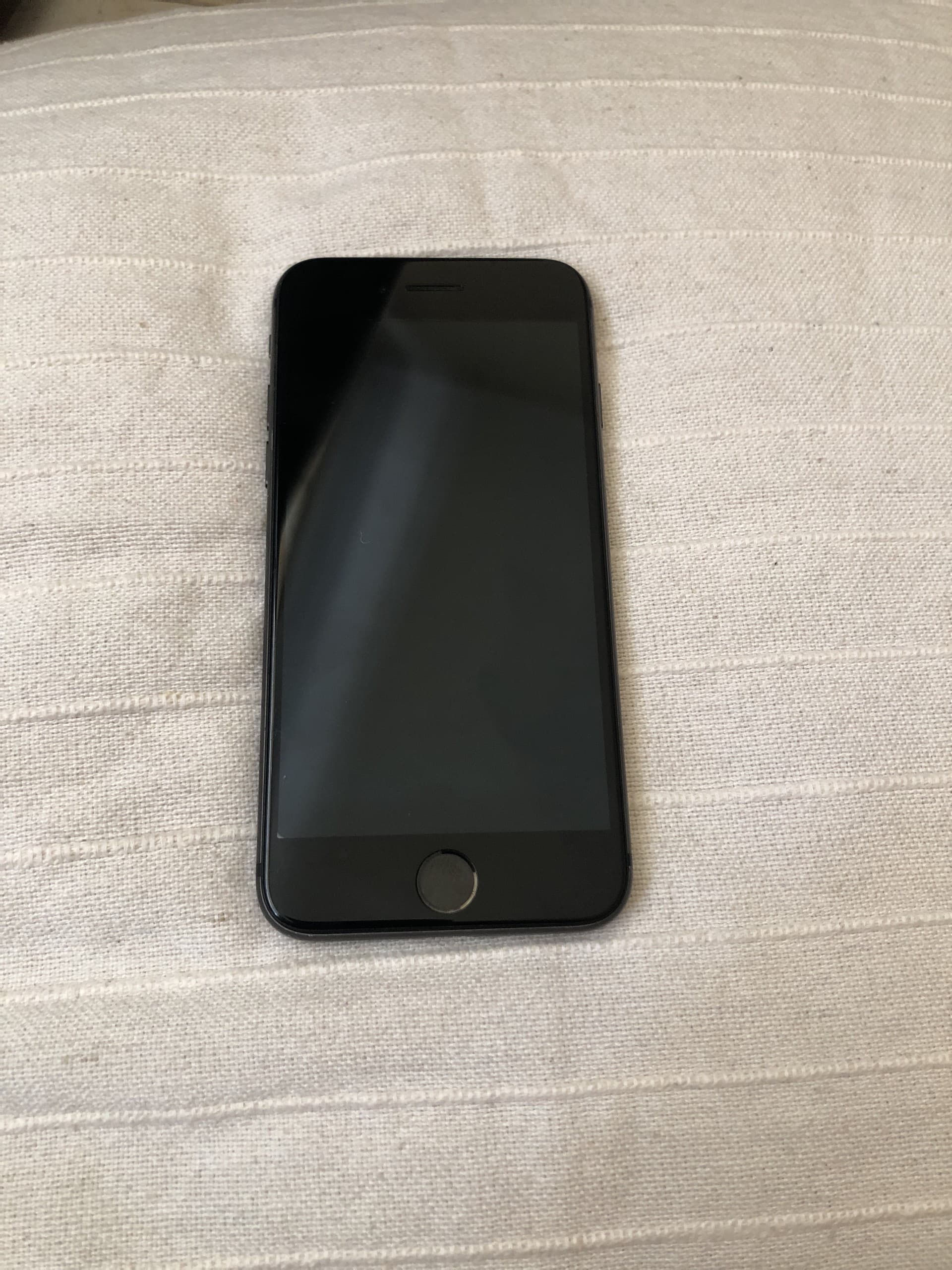 Apple iPhone 8 64GB Space Gray