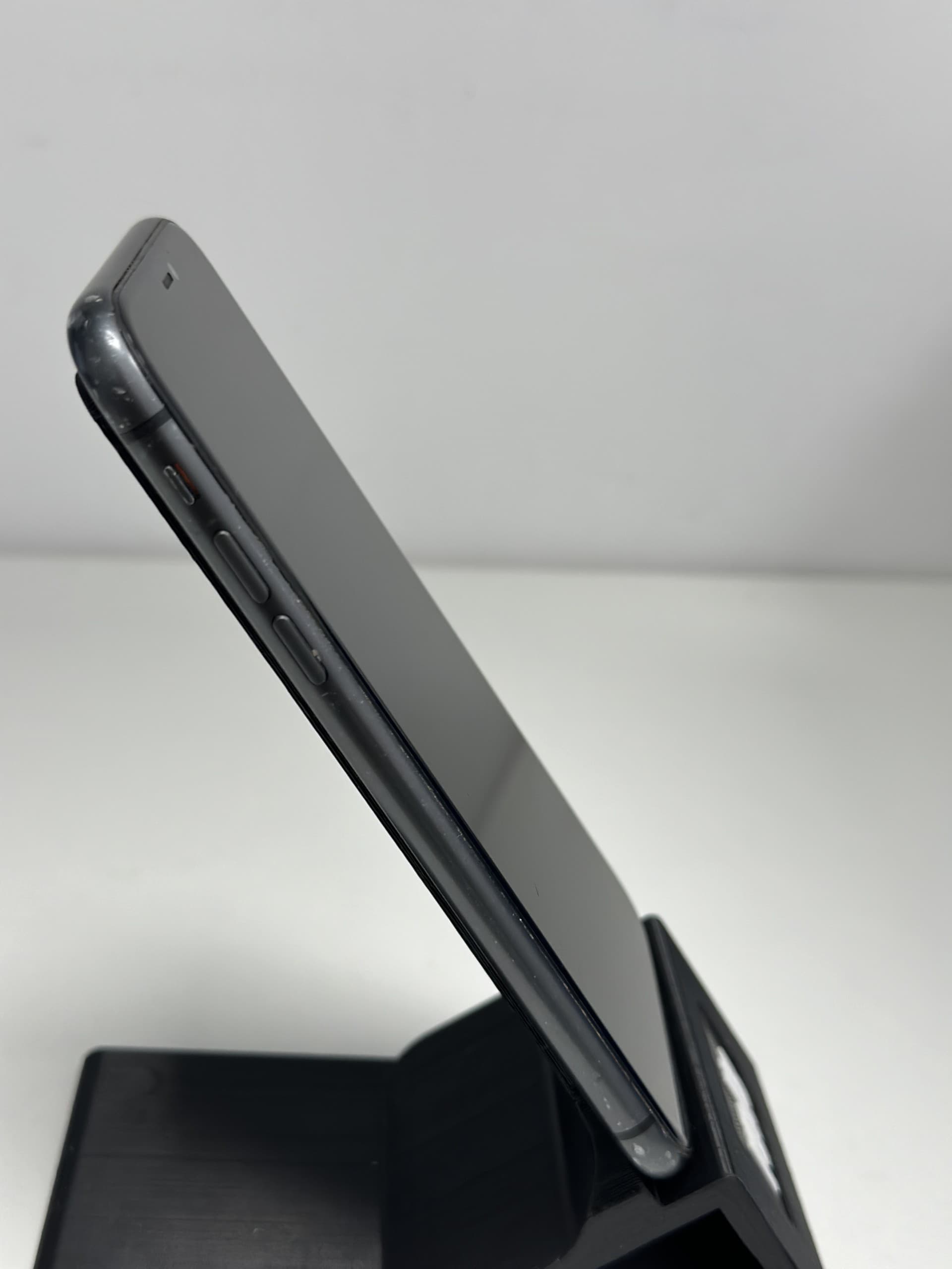 Apple iPhone 11 64GB Black