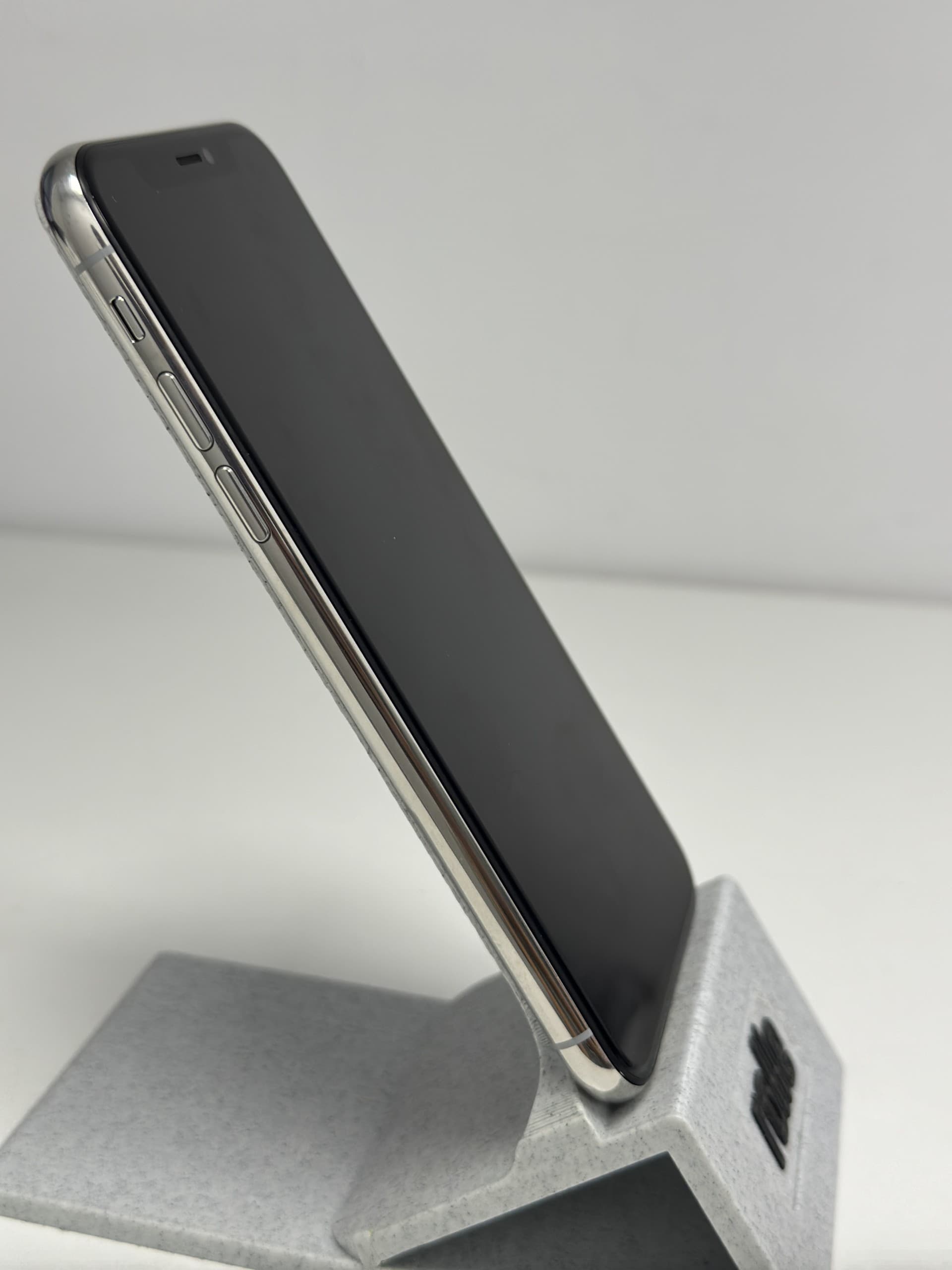 Apple iPhone XS Max 64GB Silver