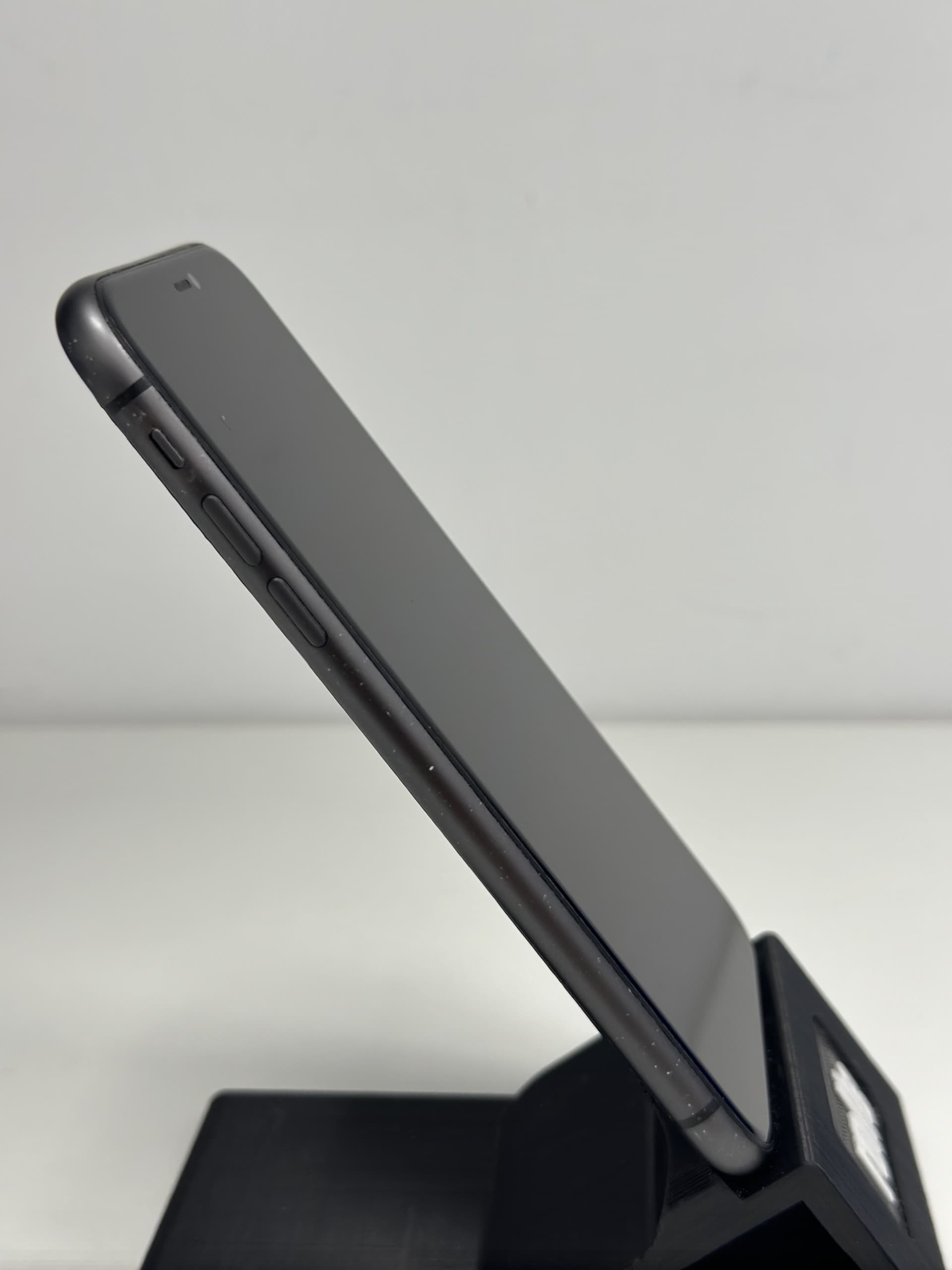 Apple iPhone 11 64GB Black