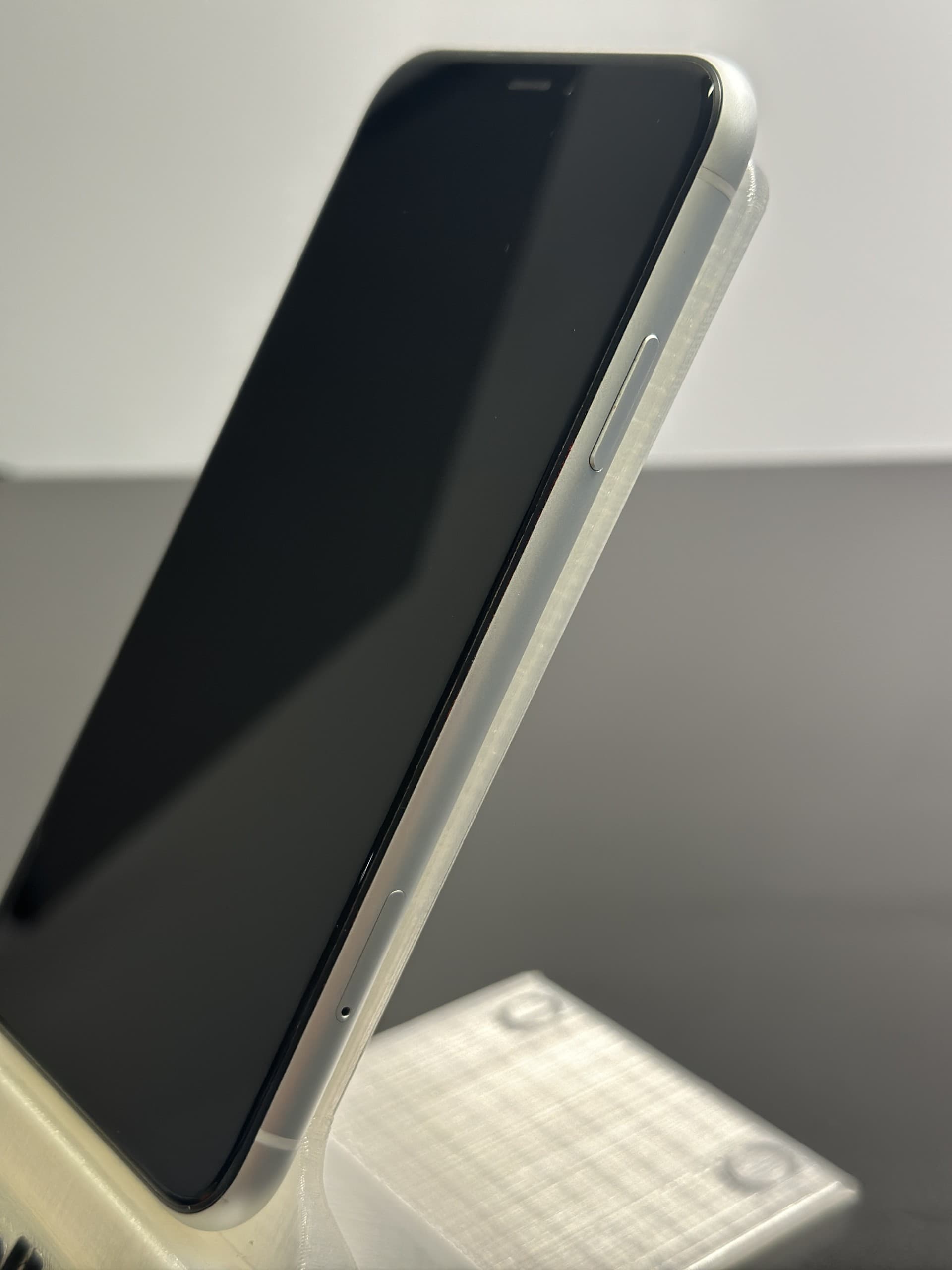 Apple iPhone XR 64GB White