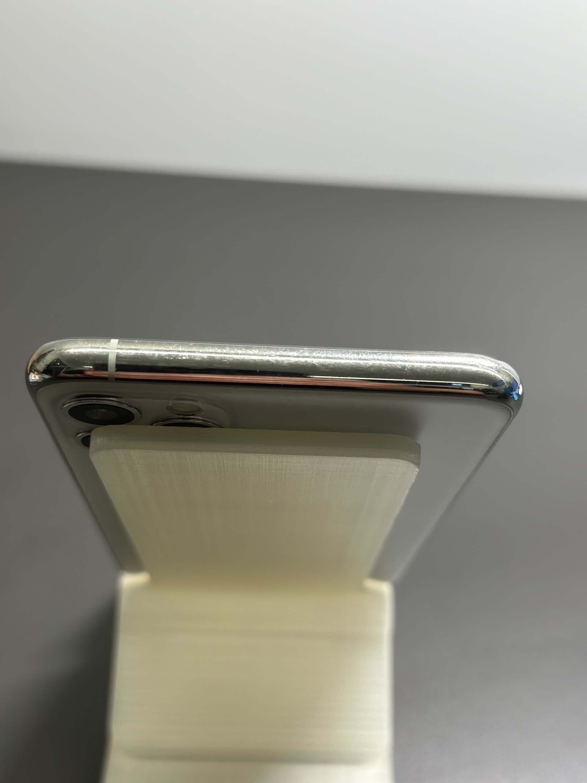 Apple iPhone 11 Pro Max 64GB Matte Silver