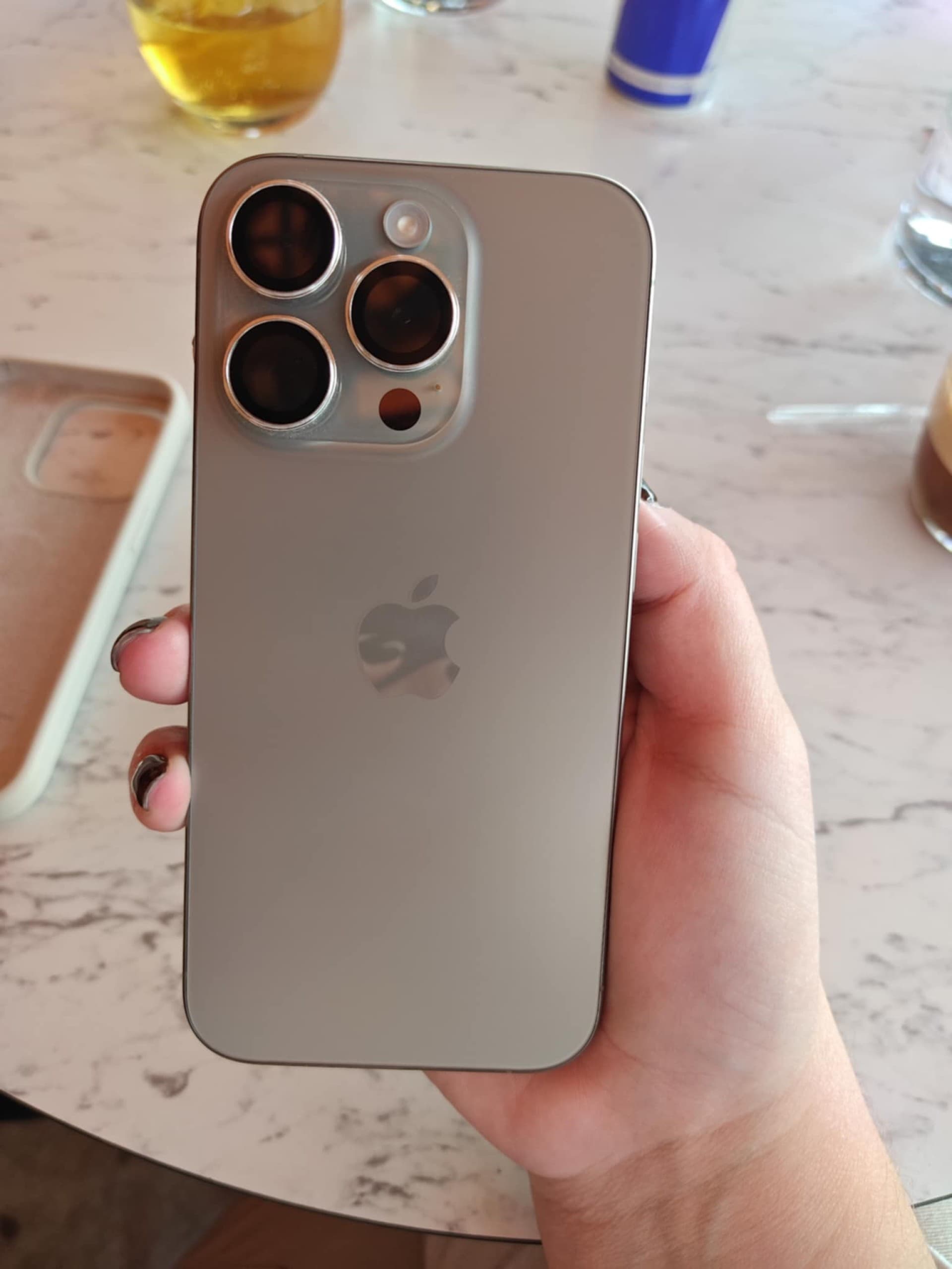 Apple iPhone 15 Pro 128GB Natural Titanium