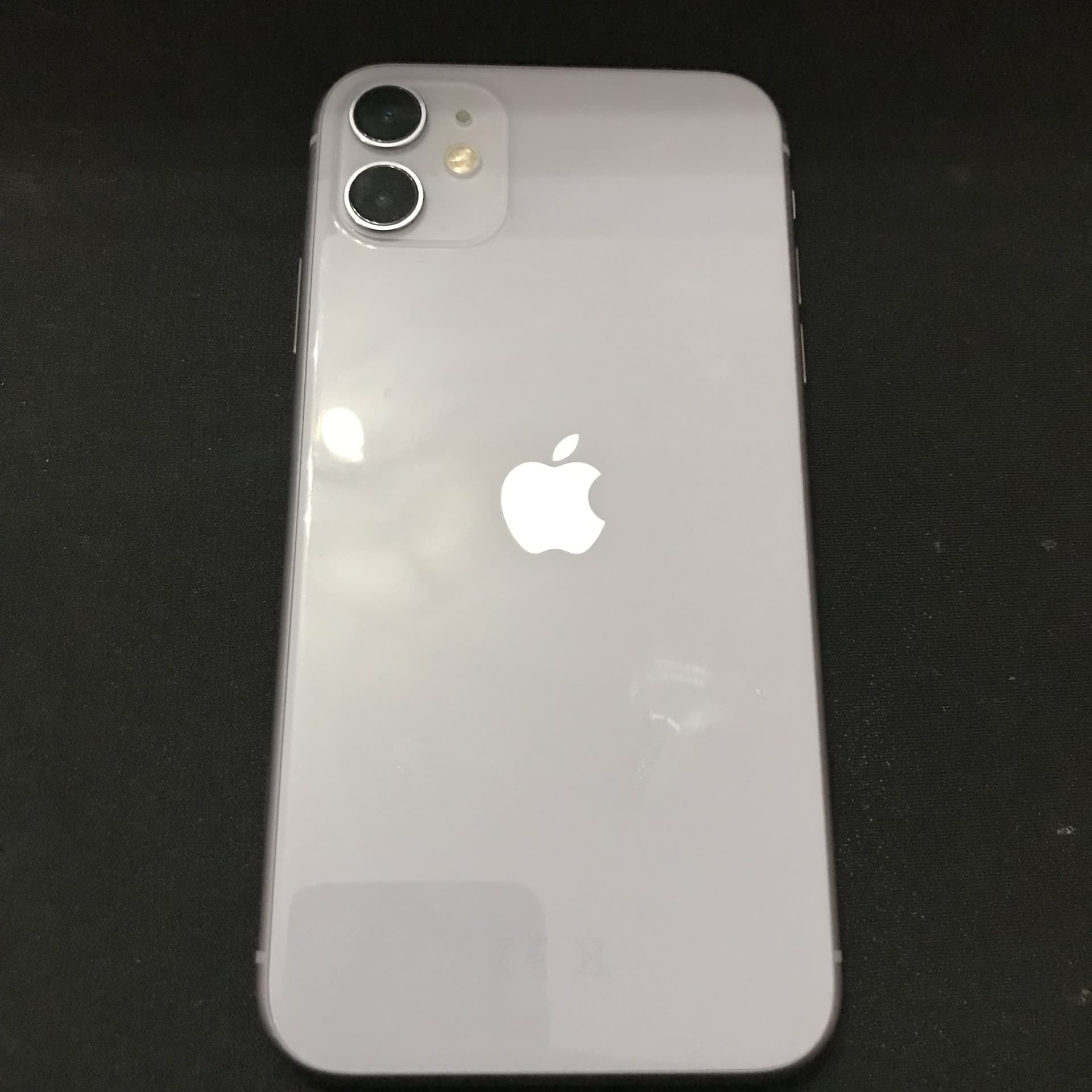 Apple iPhone 11 64GB Purple
