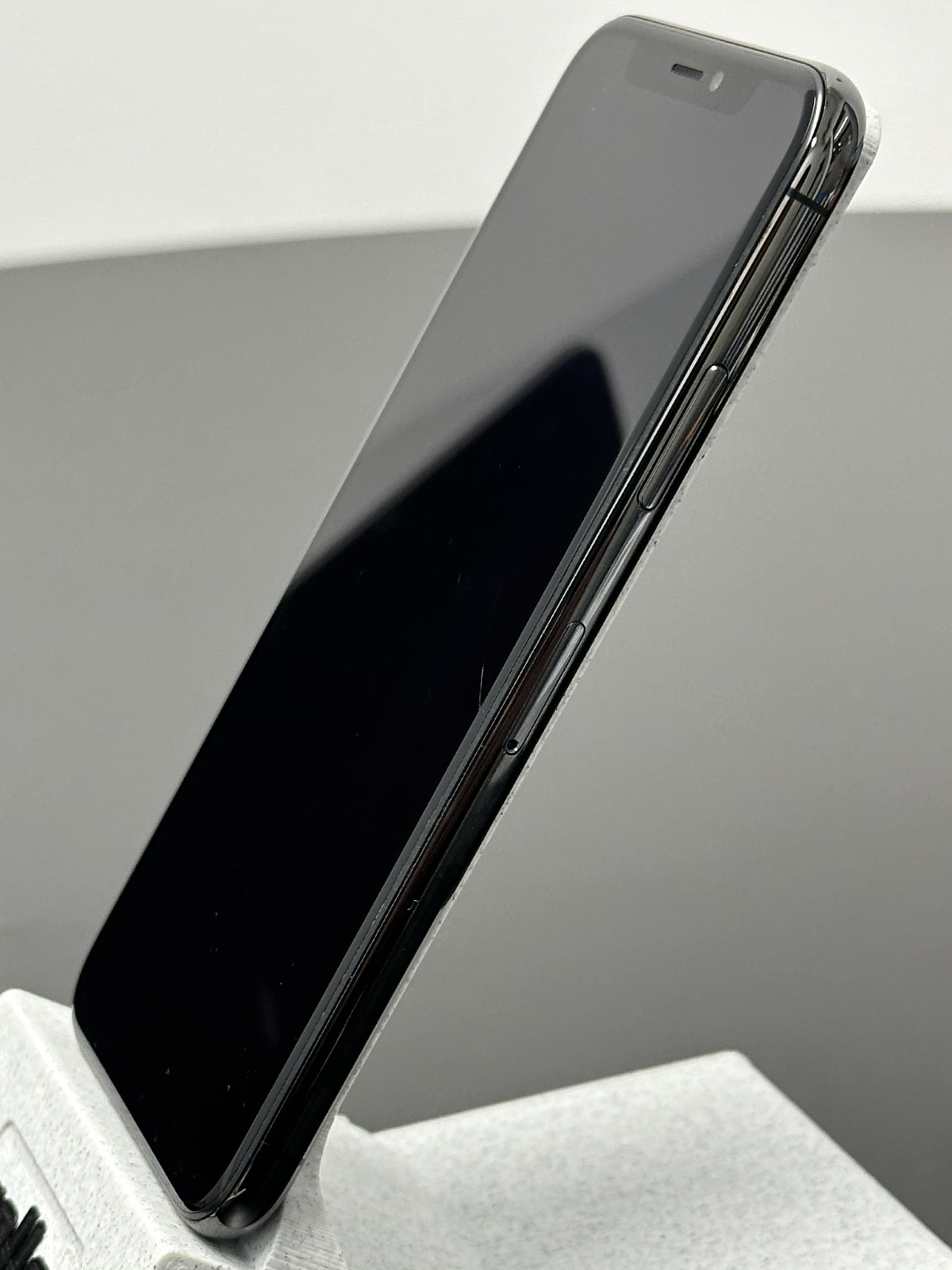 Apple iPhone X 64GB Space Gray