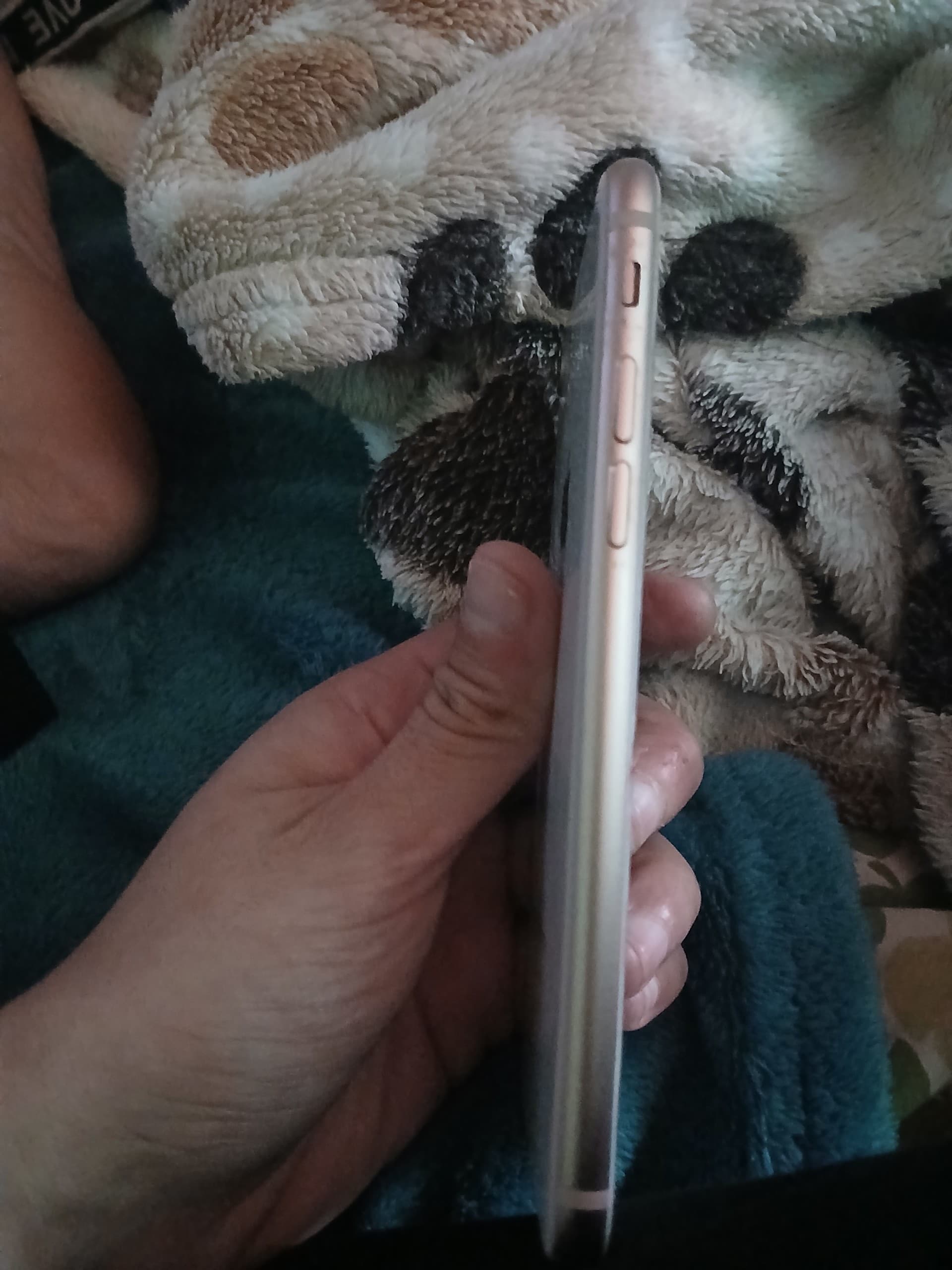 Apple iPhone 8 64GB Gold